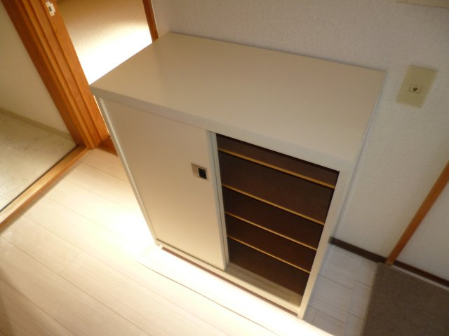 ロイヤルコーポの収納|下駄箱