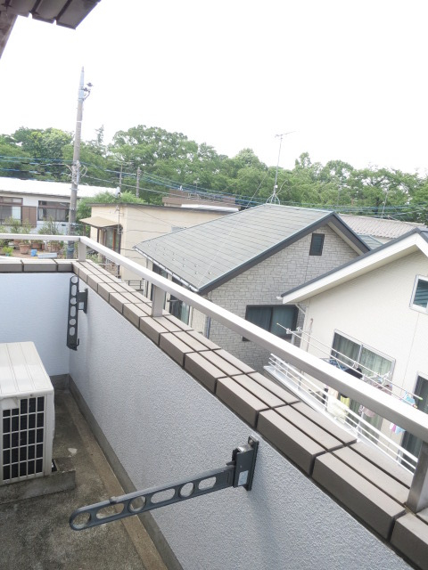 アタッシュマン青柳小平のバルコニー