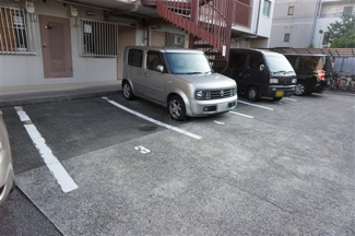 【駐車場】