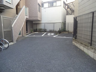 【駐車場】