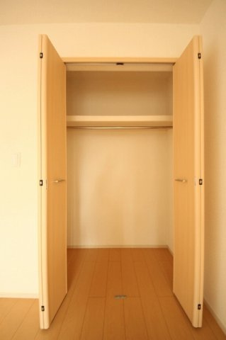 エレガンスＢ棟の収納|ちょっとした収納スペースも充実しています
