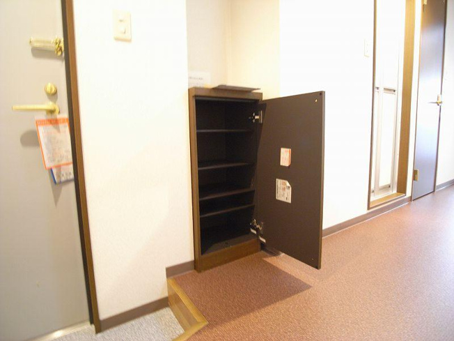 【収納】 | ベレッツァ灰塚 | シューズＢＯＸ