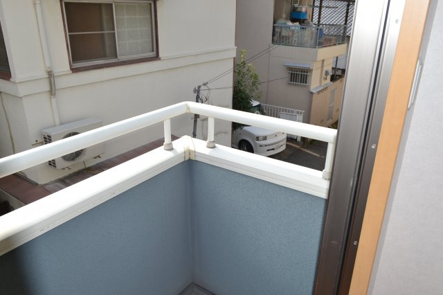 プチハウスの展望|周りのたてものが視界にはいります。
