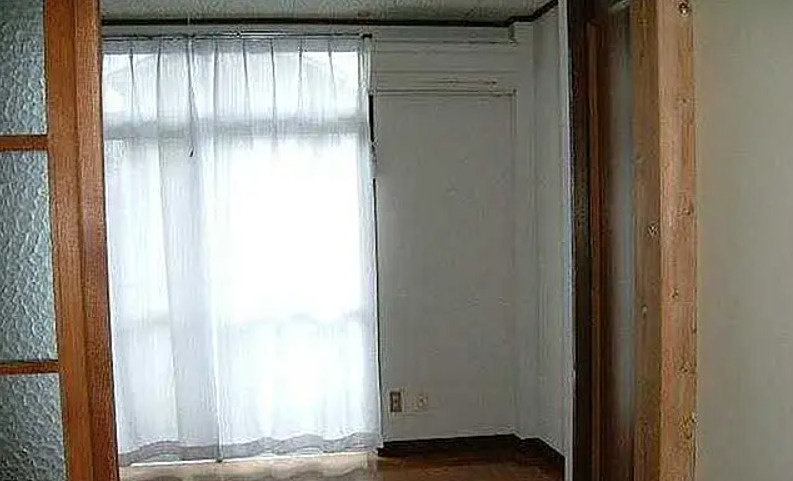 コーポだしやまの居間・リビング