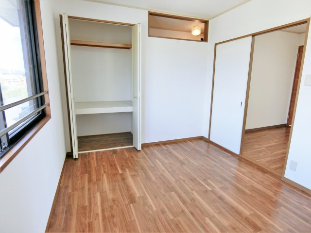 パストラルコートの洋室