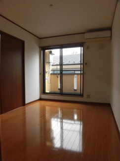 【居間・リビング】 | パインクレスト川崎 | 別部屋参考写真