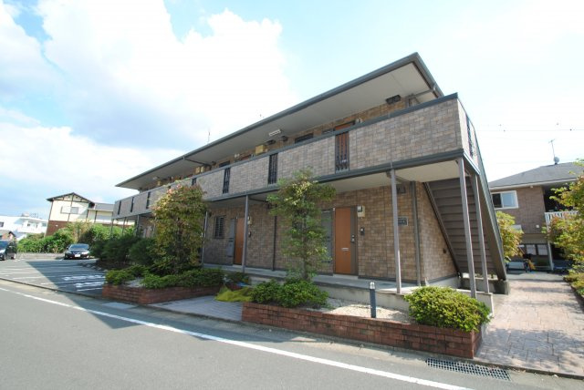 久留米市津福本町のアパートの外観