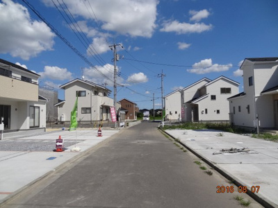 【前面道路含む現地写真】 | 加須市大越　新築分譲住宅全１1棟