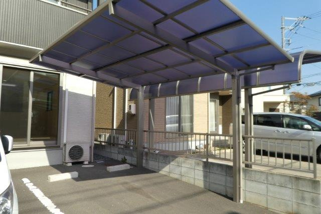 倉敷市新田の一戸建ての駐車場|カーポート