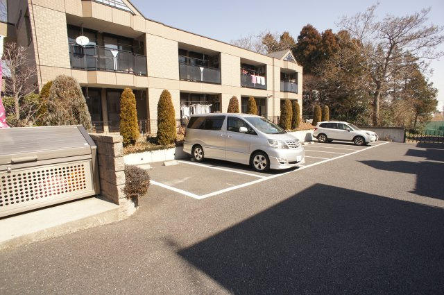 グランドメゾンの駐車場