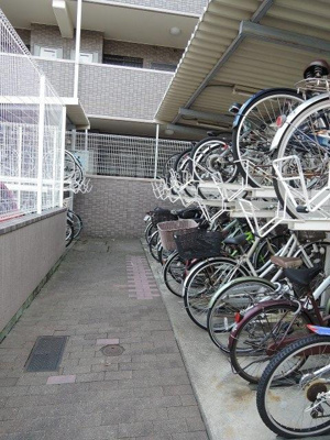 【その他共用部分】 | ネオハイツ中川 | 自転車置場