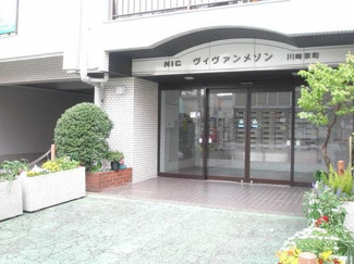 【エントランス】 | エレベーター