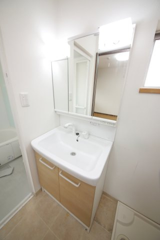 清城ハイツの駐車場