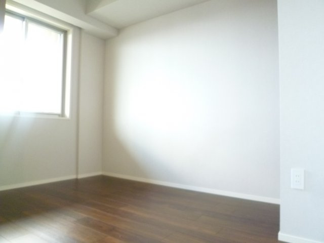 ジオタワー南堀江の洋室