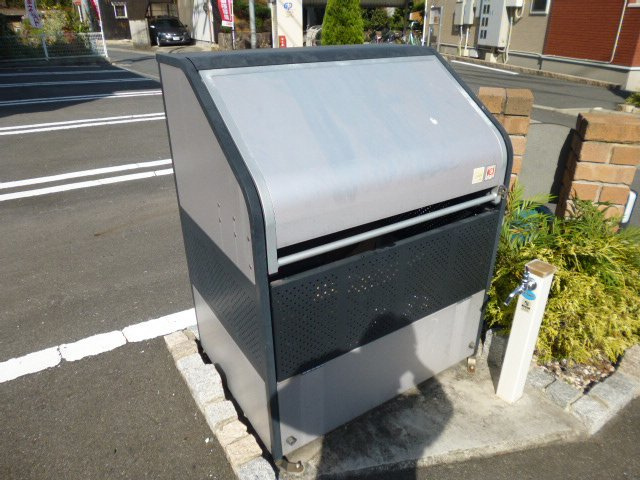 ドミール迫川のその他共用部分|敷地内専用ゴミステーション