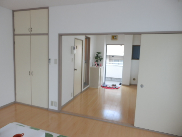 エミネント久米川の収納
