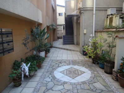 【エントランス】 | ルポパティオ