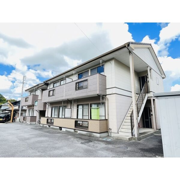 ガーデンヒルズの外観