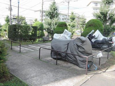 【その他共用部分】 | 洋光台南第２団地６－２号棟 | バイク置場