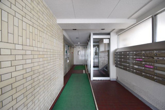 【エントランス】 | エントランスホール　集合ポスト