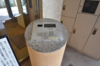 【エントランス】 | オートロック完備