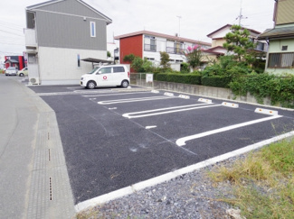 【駐車場】