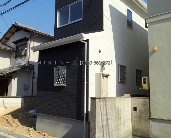 箕面市桜ケ丘3丁目　新築一戸建の外観