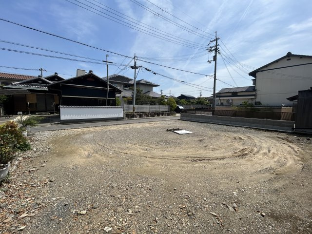 岩出市宮・土地・27027の前面道路含む現地写真