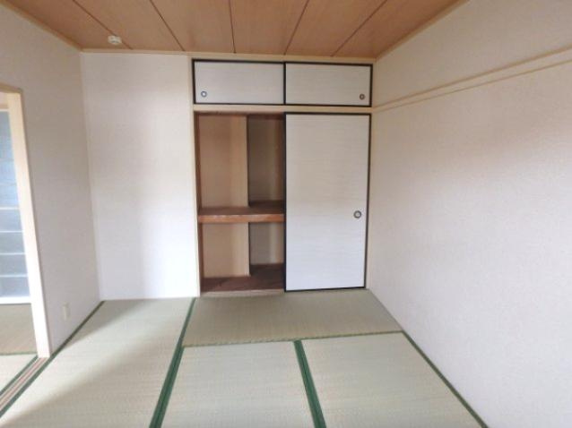 岡戸アーバンハイツの寝室|和室6帖