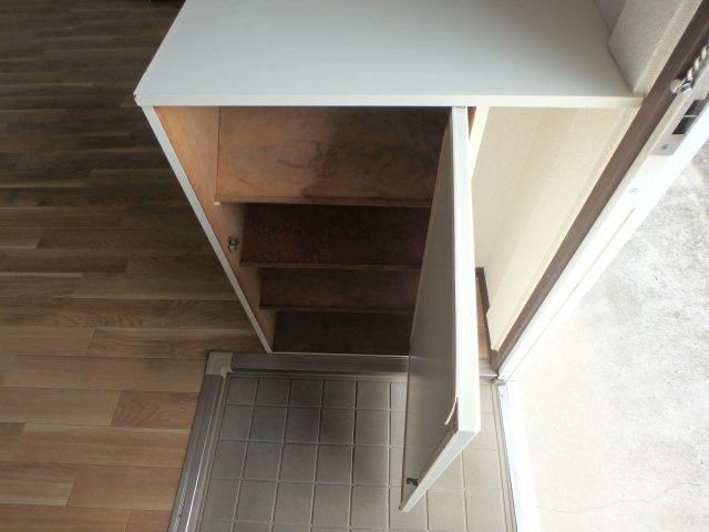 岡戸アーバンハイツの玄関