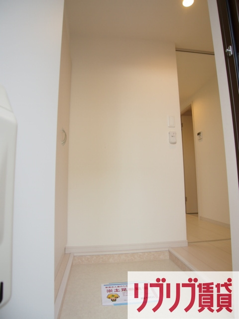 リブリ・アレイ浜野の玄関