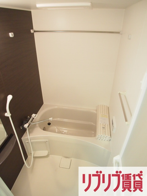 リブリ・アレイ浜野の浴室