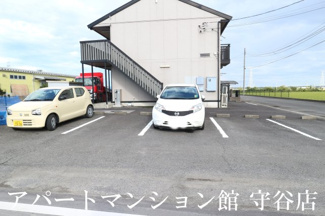 【駐車場】