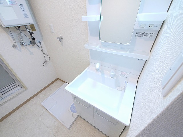 ウィステリアの洗面所