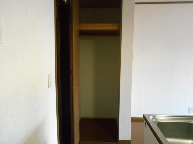 ガーデンハイツ恵比須の収納