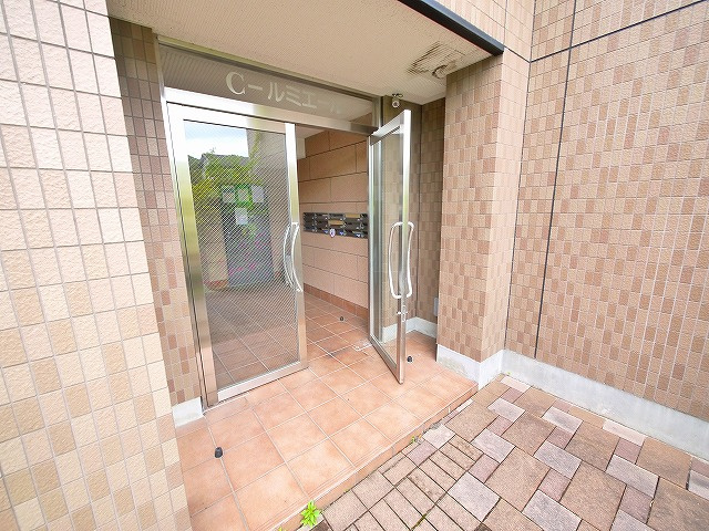 グランファミーユＣ-ルミエールのエントランス