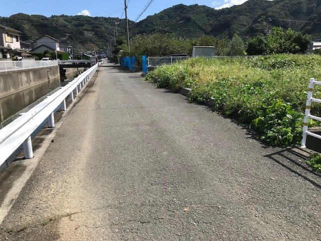 有田市千田・土地・55884の前面道路含む現地写真