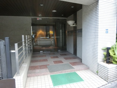 【エントランス】 | トリアノン中丸