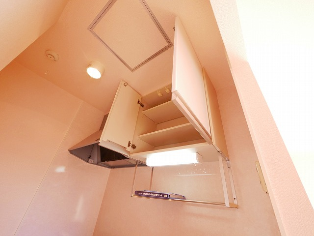 エイトキューブ　Ｂ棟のキッチン|コンパクトなキッチンで掃除もラクラク