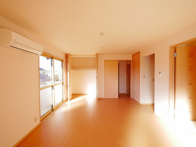 エイトキューブ　Ｂ棟の寝室|落ち着いた色調の寝室です