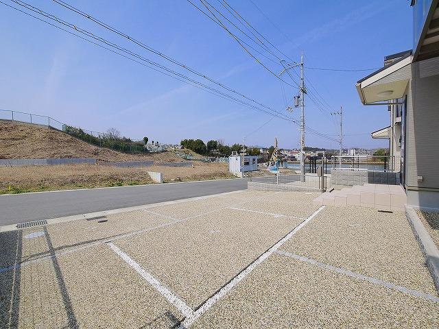 奈良市押熊町戸建て（２０８－１６）の駐車場