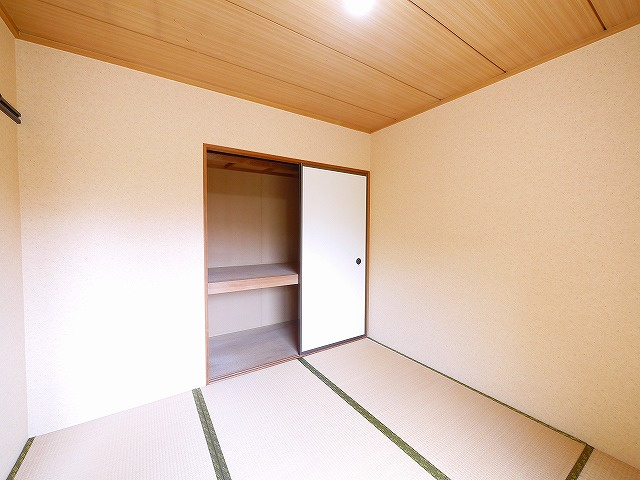 グリーンハイツ六条Ⅱの和室