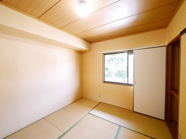 グリーンハイツ六条Ⅱの和室