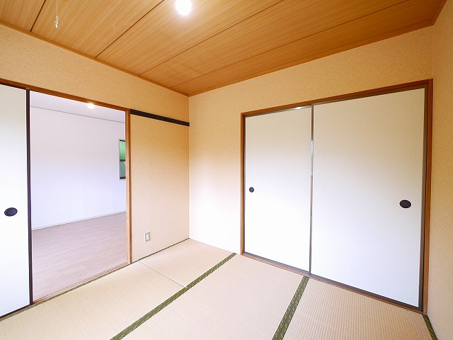 グリーンハイツ六条Ⅱの和室
