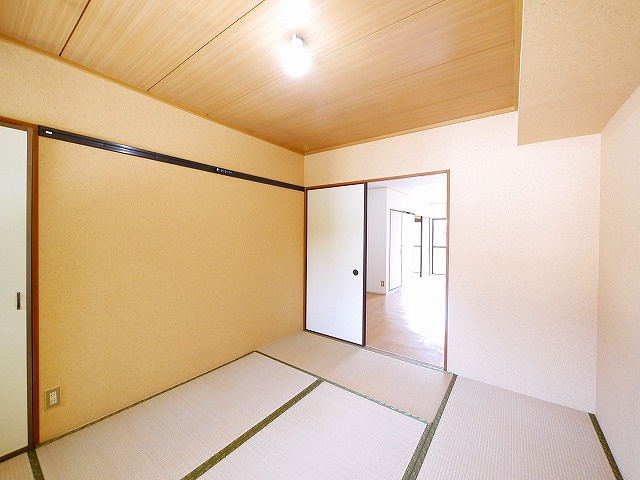 グリーンハイツ六条Ⅱの寝室