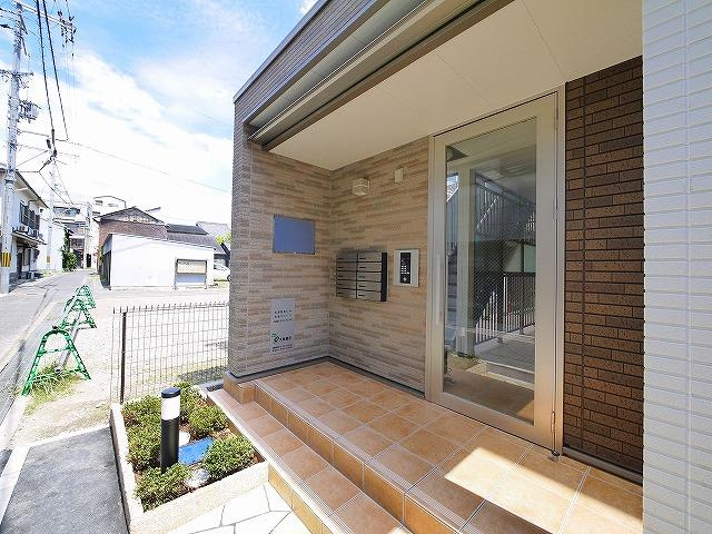 ベルオーブⅤのエントランス|清潔なエントランスです