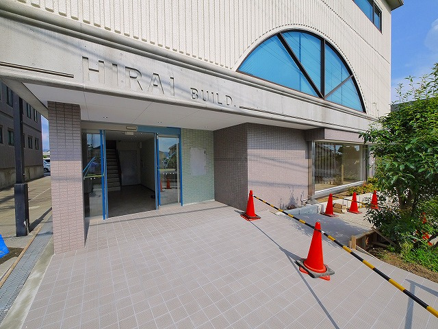 平井ビル（藤原町）のロビー