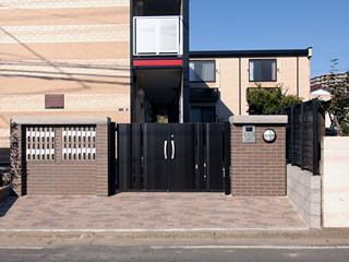 【エントランス】 | アフロディーテ | オートロックゲート