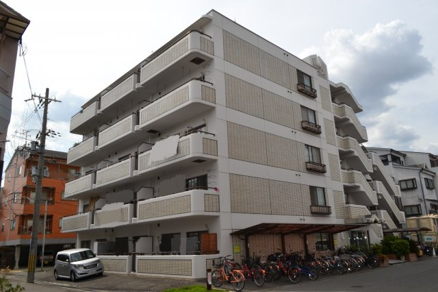 リバティグリーンの外観|別角度からの外観