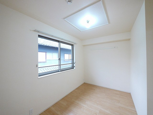 シェルマンⅢの寝室|開放的な寝室です